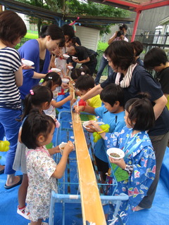 流しそうめん