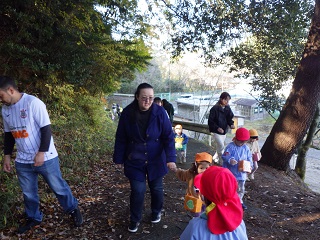 ⑧みんなの森　坂