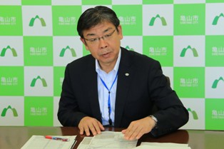 記者会見の様子（7月31日）