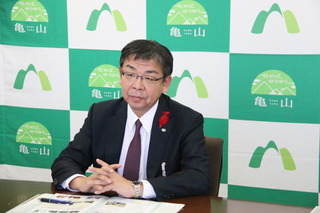 記者会見の様子（10月26日）