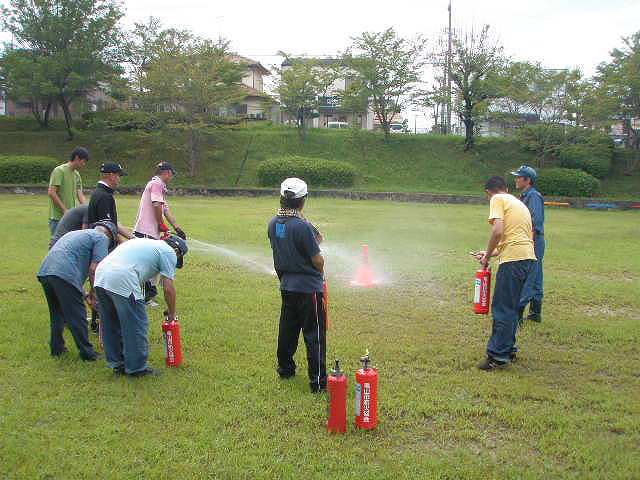 水消火器での訓練の様子